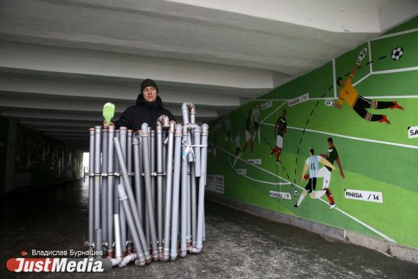Том Пастухов, артист: «На улице все течет, много воды, потому что я забрал у вас трубы». В Екатеринбурге -4 градуса - Фото 2