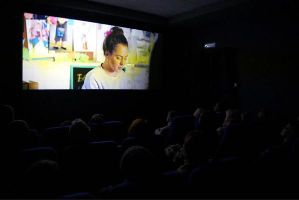 Современная хореография, иммерсивный спектакль и рождественское кино - Фото 6