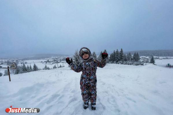 Марк Мошев, 5 лет: «Больше всего зимой я люблю кататься с горки на бублике» В Екатеринбурге -17 градусов - Фото 4
