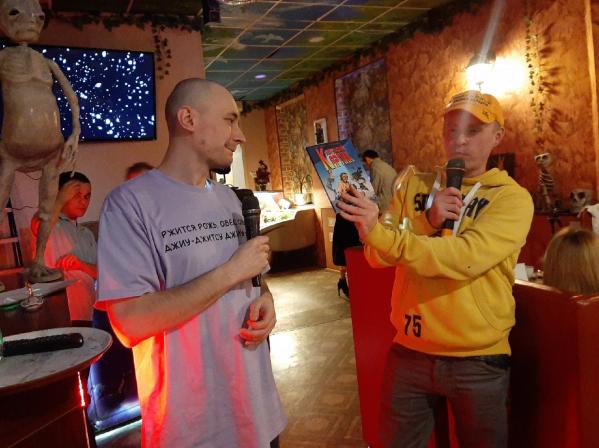 В Екатеринбурге прошел фестиваль космического гуманоида Алёшеньки - Фото 5