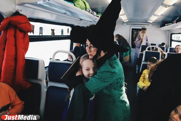 Катаемся на «Хогвартс-Экспрессе» в Екатеринбурге. Что предлагают большим и маленьким фанатам Гарри Поттера за 2 500 рублей - Фото 9