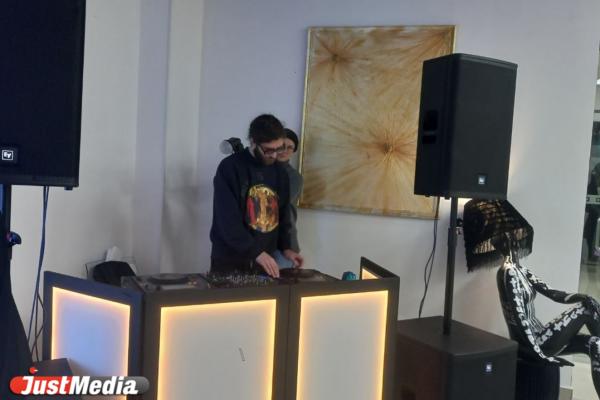 «Здесь, а не в Москве»: зачем молодая художница открыла новую арт-галерею в Екатеринбурге - Фото 5