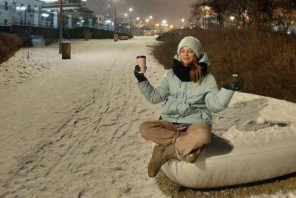 Ольга Пребытнова, студентка журфака: «С такой погодой можно и зиму полюбить» В Екатеринбурге -1 градус - Фото 2