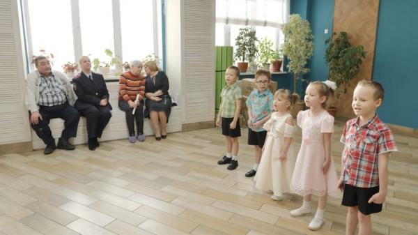 «Если есть возможность – надо помочь»: подарки получили дети из центра социальной помощи «Отрада» в Екатеринбурге - Фото 3