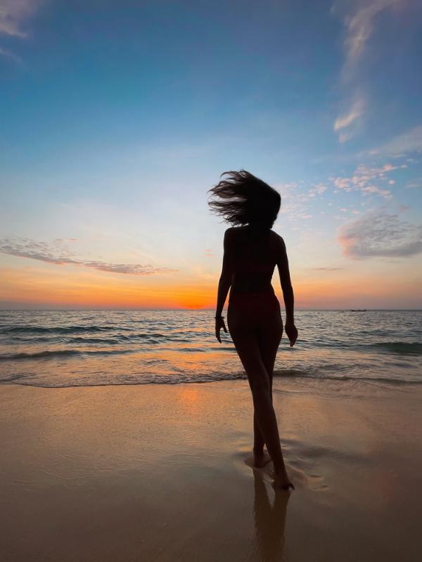 Юлия Тихонова, директор по маркетингу: «Зимой улетаем с семьей в тепло, а потом с удовольствием возвращаемся домой и сразу в лес - кататься на снегоходах». В Екатеринбурге -1  - Фото 6