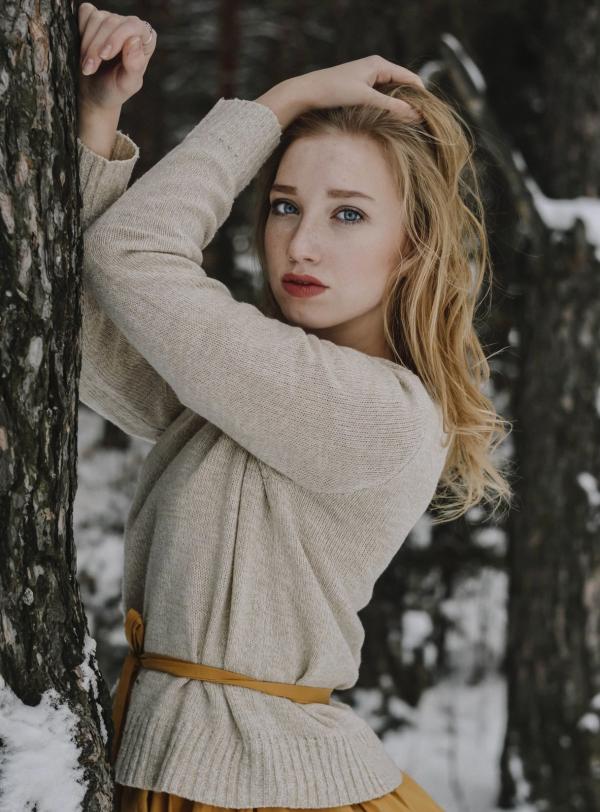 Надежда Рассохина, артистка шоу-балета «Ягода»: «Погода еще обманчивая. Берегите себя и не поддавайтесь хитрому февралю». В Екатеринбурге +3  - Фото 2