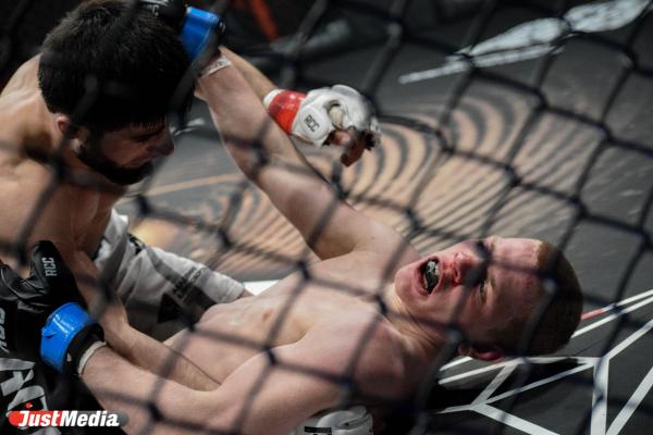 В Екатеринбурге состоялся первый в 2022 году турнир по ММА - Фото 3