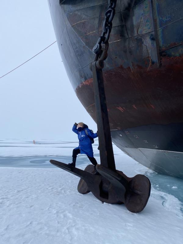 Айгуль Хуснутдинова, менеджер проектов: «Многие думают, что на Северном полюсе очень холодно. Но это не так!». А в Екатеринбурге +2    - Фото 2