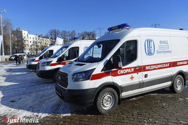 Екатеринбург получил 20 новых современных машин скорой помощи - Фото 2