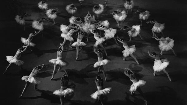 Афиша событий Екатеринбурга: «Неделя балета», премьеры в ЦСД и Драмтеатре и выставка «Масштаб человека» - Фото 7