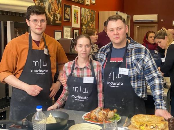 Экс-представитель посольства РФ в Афганистане посетил кулинарную студию в Екатеринбурге для празднования Новруза - Фото 7