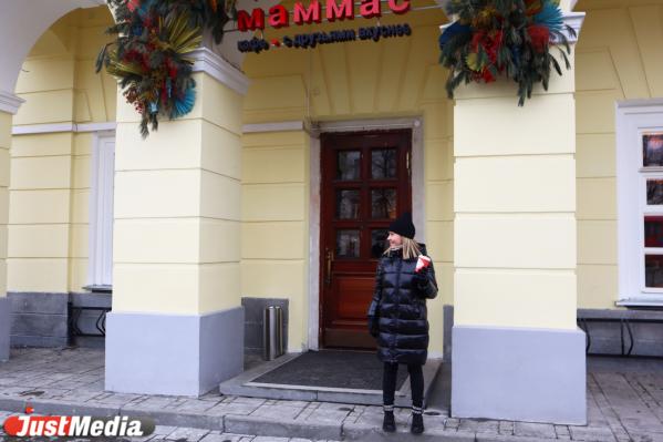 Юлия Партилова, управляющая кафе: «В ветреную погоду помогает согреться вкусный кофе» В Екатеринбурге -1 градус - Фото 5