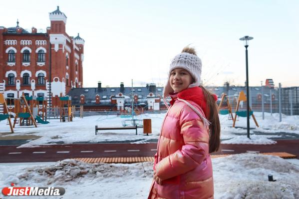 Юлия Веснина, школьница: «Весна встречает нас снегопадами» В Екатеринбурге +3 градуса - Фото 2