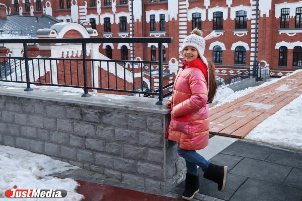 Юлия Веснина, школьница: «Весна встречает нас снегопадами» В Екатеринбурге +3 градуса - Фото 4