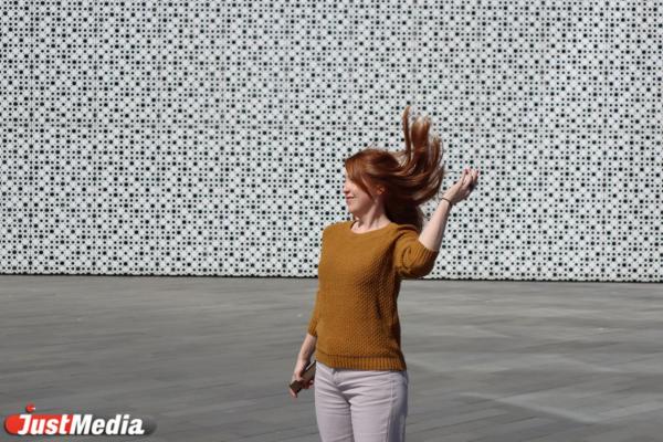 Полина Крутикова, специалист по инвестициям: «Самый приятный период в городе, когда расцветают яблони» В Екатеринбурге +13 градус - Фото 5