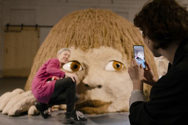 В Екатеринбурге создадут новый арт-объект из глиняных скриншотов с телефонов уральцев - Фото 2