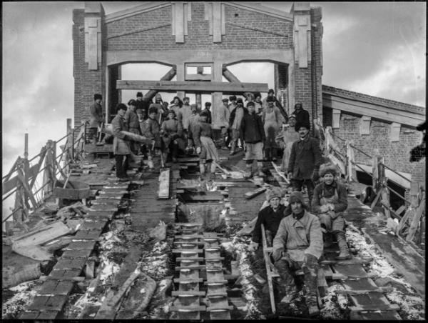 История строительства Свердловской ГЭС на Большом Конном полуострове, где паслись мустанги и гуляли хмельные компании - Фото 10