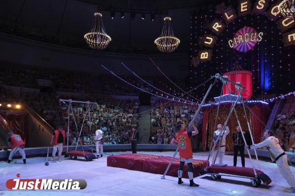 Жители Екатеринбурга заглянули за кулисы циркового шоу «Бурлеск» - Фото 14