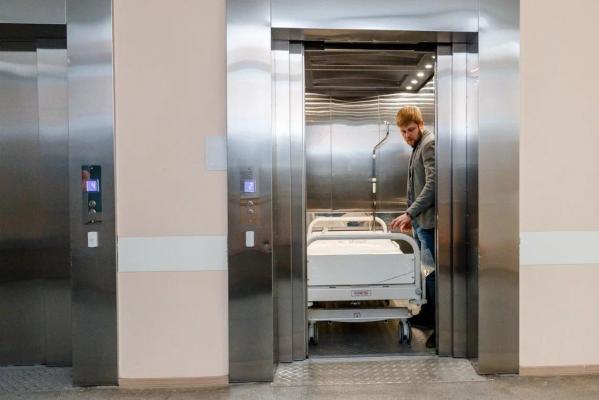 «800 детей за год»: в реанимационном отделении детской больницы Екатеринбурга обновили «парк» кроватей - Фото 4