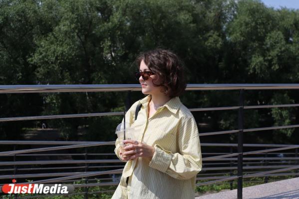 Ксения Кирищева, фрилансер: «Жарко. Все плавится. Хочется купаться!» В Екатеринбурге +32 градуса - Фото 3