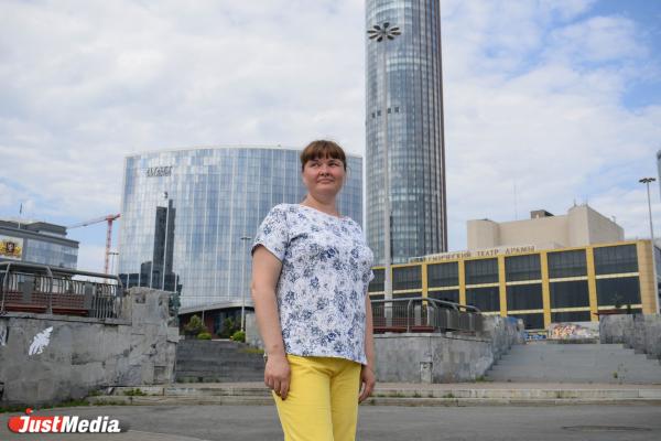 Надежда Черепанова, библиотекарь: «Небо, полное грозою, все в зарницах трепетало». В Екатеринбурге +25 градусов - Фото 3