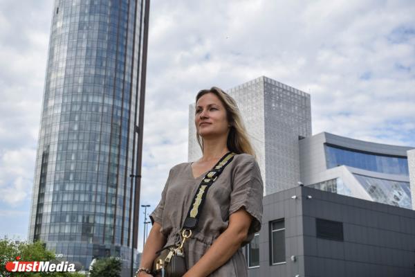 Диана Иванова, администратор: «Отличная погода чтобы пройтись по набережной и даже полежать». В Екатеринбурге +21 градусов - Фото 4