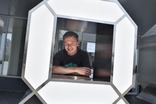 Никита Харисов, креативный директор: «На самом деле без разницы, какая погода будет сегодня или завтра». В Екатеринбурге +30 градусов - Фото 2