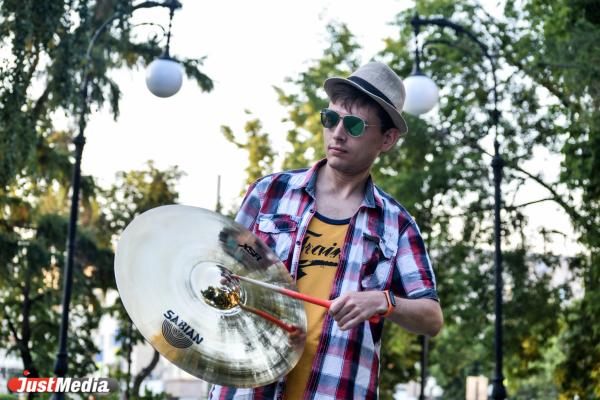 Никита Шурманов, барабанщик: «Погода сейчас стоит просто великолепная». В Екатеринбурге +28 градусов - Фото 3