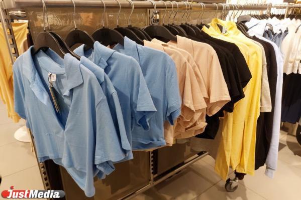 Открытый на финальную распродажу H&M парализовал «Мегу» огромной очередью - Фото 4