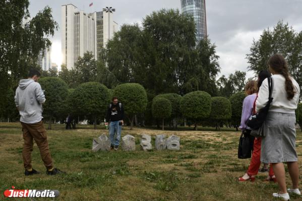 Муралы и нелегальный стрит-арт Екатеринбурга увековечили в AR-спектакле от МТС-Live - Фото 6