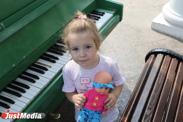 Маргарита Захарова, милый ребенок: «Обожаю лето» В Екатеринбурге +28 градусов - Фото 3