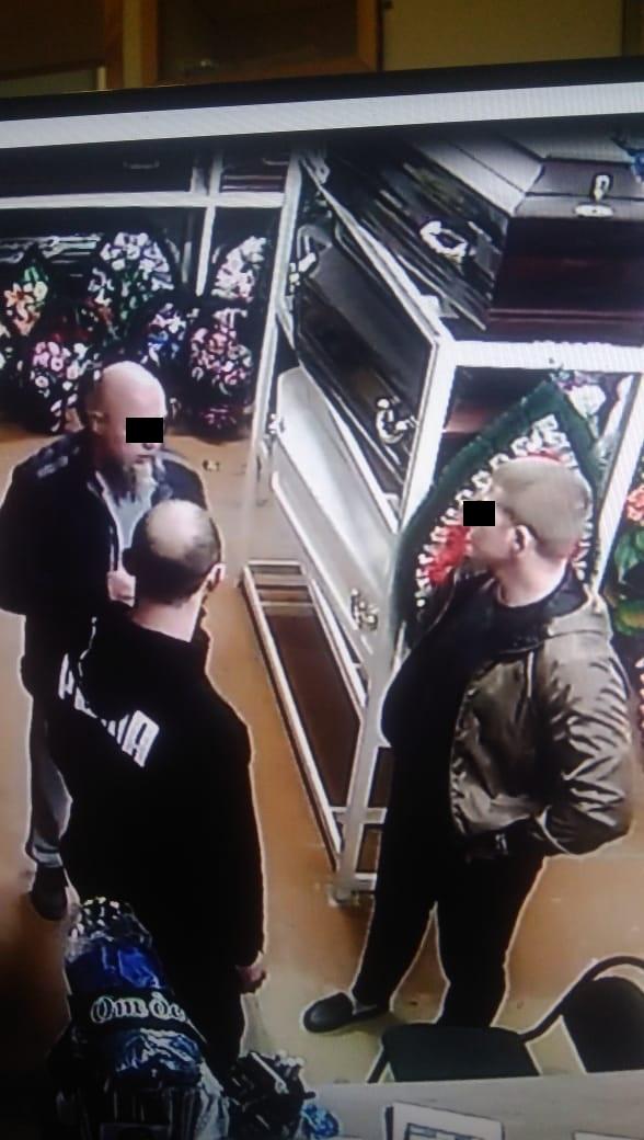 В Сысерти будут судить банду, которая кошмарила предпринимателей, оказывающих ритуальные услуги - Фото 2