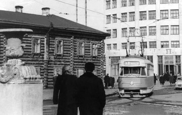 Напротив гостиницы «Исеть» в Екатеринбурге должна была появиться огромная площадь - Фото 5