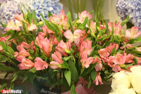 День учителя в 2022 году: история и традиции праздника - Фото 2