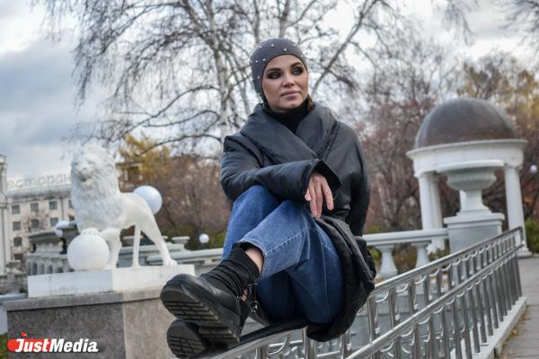 Романа Зверева, певица, бэк-вокалистка: «Я точно знаю, что осень – это лучшее время, чтобы петь. Пой, Екатеринбург!». В Екатеринбурге +5 градусов - Фото 4