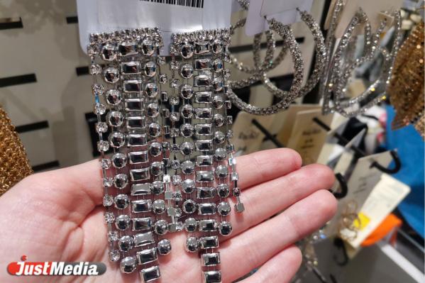 ТОП-3 вещей и аксессуаров для создания стильного новогоднего образа - Фото 3