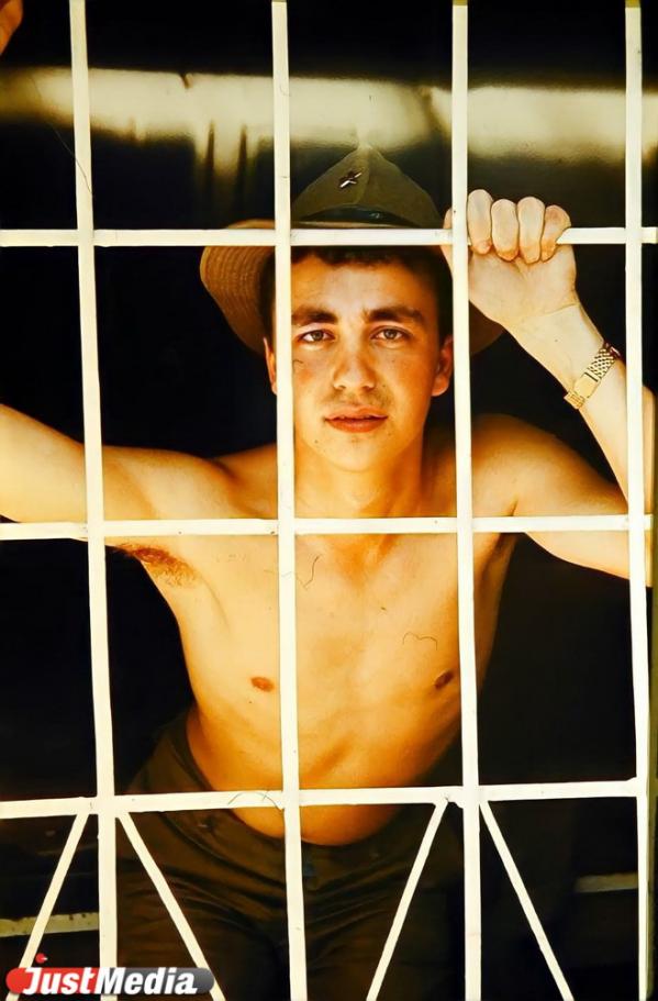 «Меня не убили, потому что Ленка испекла печенье». Бизнесмен Михаил Бабин о своем 40-летнем браке #JustFamily - Фото 6