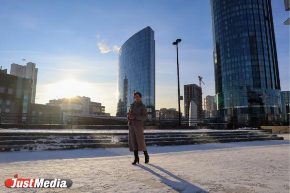 Анна Петрова: «В эти зимние дни согревайтесь горячим чаем и теплыми объятиями». В Екатеринбурге +1 градус - Фото 2