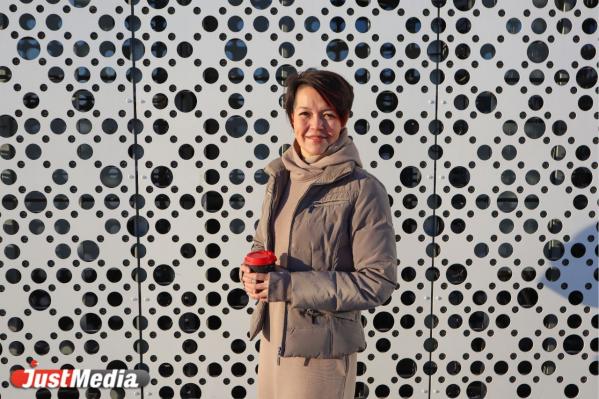 Анна Петрова: «В эти зимние дни согревайтесь горячим чаем и теплыми объятиями». В Екатеринбурге +1 градус - Фото 3