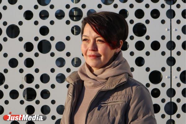 Анна Петрова: «В эти зимние дни согревайтесь горячим чаем и теплыми объятиями». В Екатеринбурге +1 градус - Фото 5