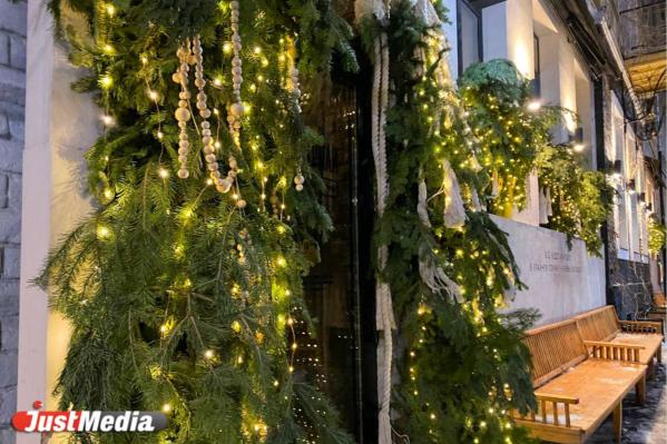 «Город перед праздниками стал сказочным». В Екатеринбурге -7 градусов - Фото 3