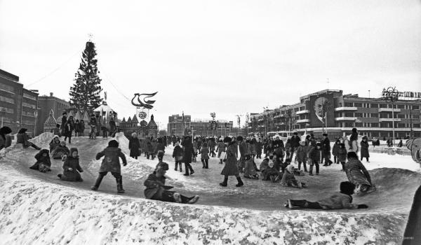 Жители Екатеринбурга смогут вернуться в прошлое на Уралмаше - Фото 2