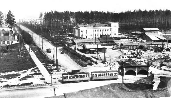 Деревянные трамваи, промышленные гиганты и очереди в кино. В Екатеринбурге открывается Центр индустриального наследия Эльмаша - Фото 10