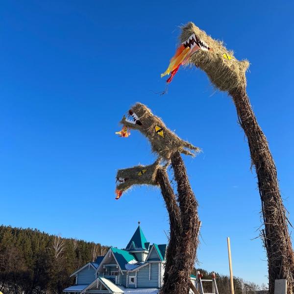 Сжигание Змея Горыныча, кидание блинами и «Нашествие снеговиков». Где и как отметить Масленицу в Свердловской области в 2023 - Фото 9
