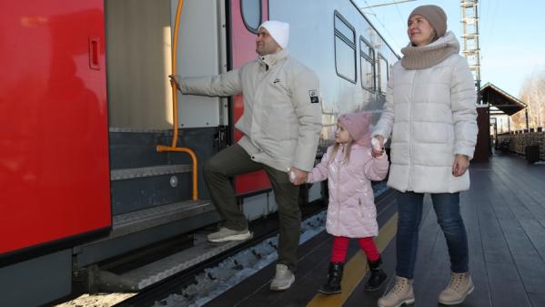 Курсирование электричек в формате «наземного метро» по единому городскому тарифу в Екатеринбурге привлекло на жд новых пассажиров - Фото 2