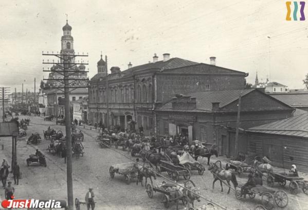 По ней ходили поезда, а в бывшем костеле открыли автовокзал. Семь интересных фактов о Малышева в Екатеринбурге - Фото 7