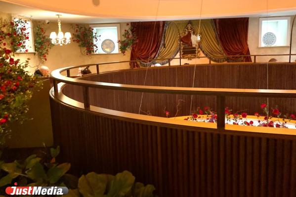 В Екатеринбурге открылся ресторан Osteria Dolce, интерьер для которого разработал бывший художник города - Фото 4