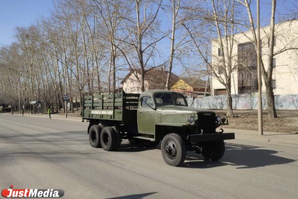 Первая репетиция парада Победы в Екатеринбурге прошло без инцидентов. ФОТО - Фото 6