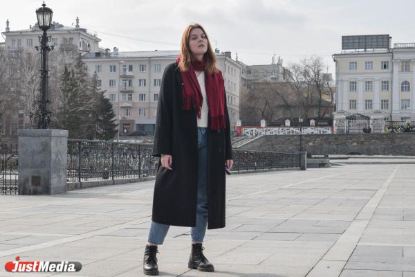 Мария Никонова, студентка:  «Для меня это первый весенний Екатеринбург». В Екатеринбурге -1 градус - Фото 2