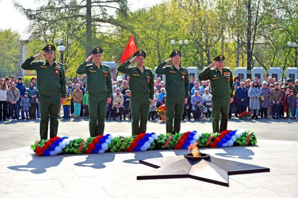 9 Мая в Медной столице Урала: памятные акции, «Судьба солдата», «Вальс Победы», шествие военной техники и праздничный салют - Фото 19